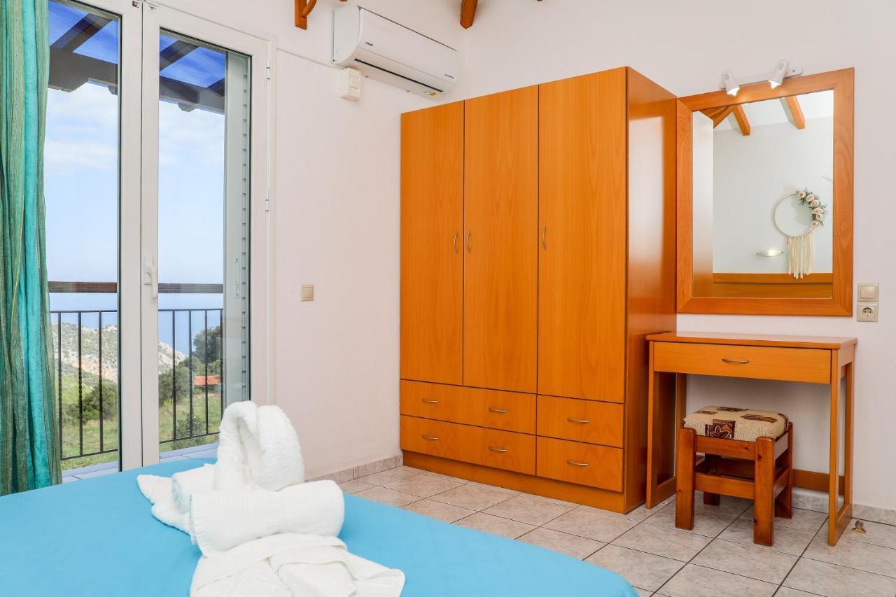 Villa Mitzelos Moni Evaggelistrias Luaran gambar