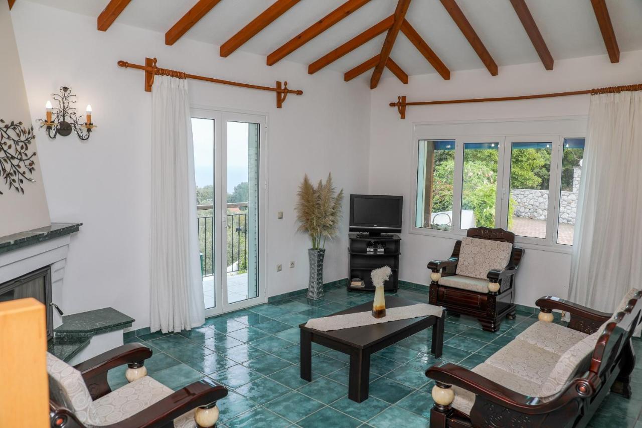 Villa Mitzelos Moni Evaggelistrias Luaran gambar