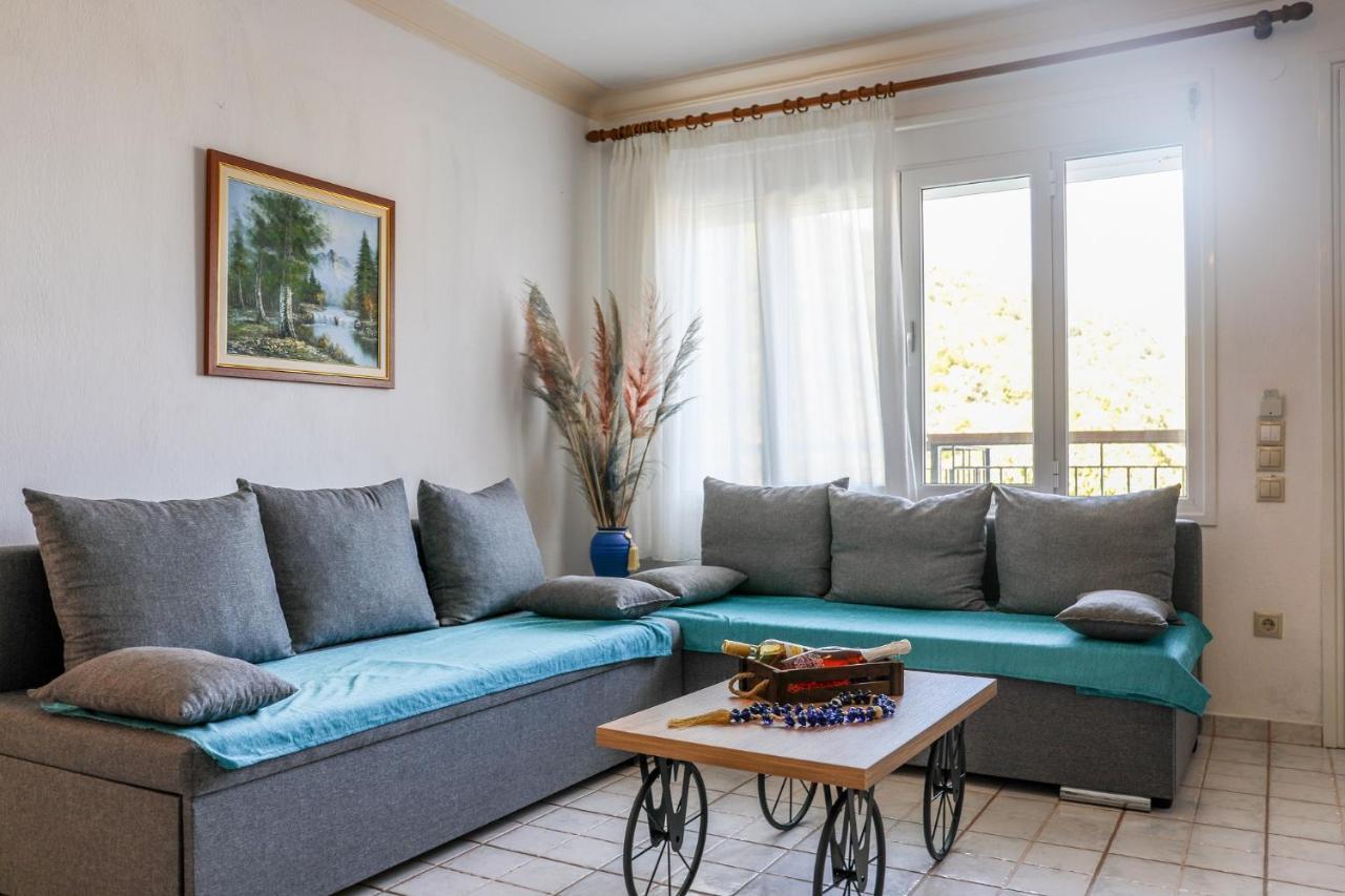 Villa Mitzelos Moni Evaggelistrias Luaran gambar