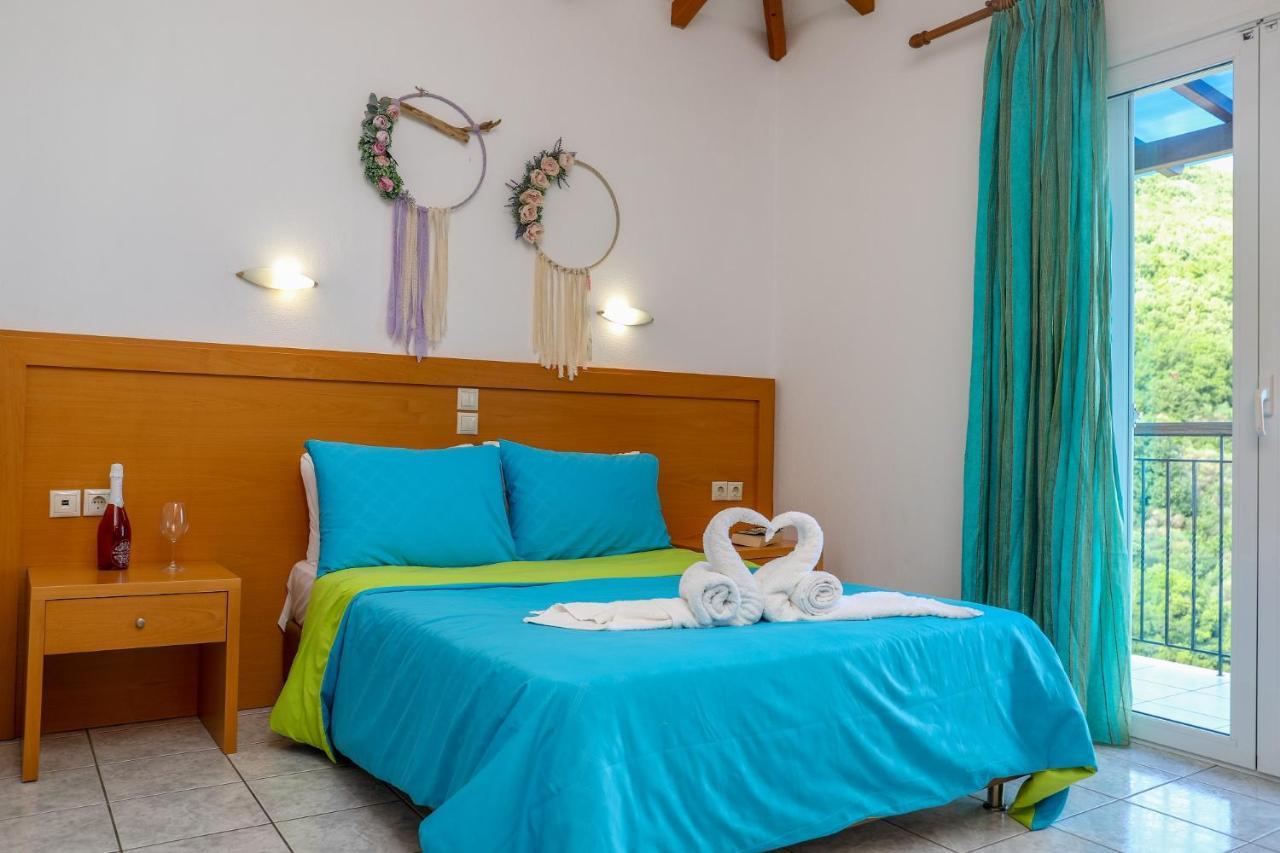 Villa Mitzelos Moni Evaggelistrias Luaran gambar