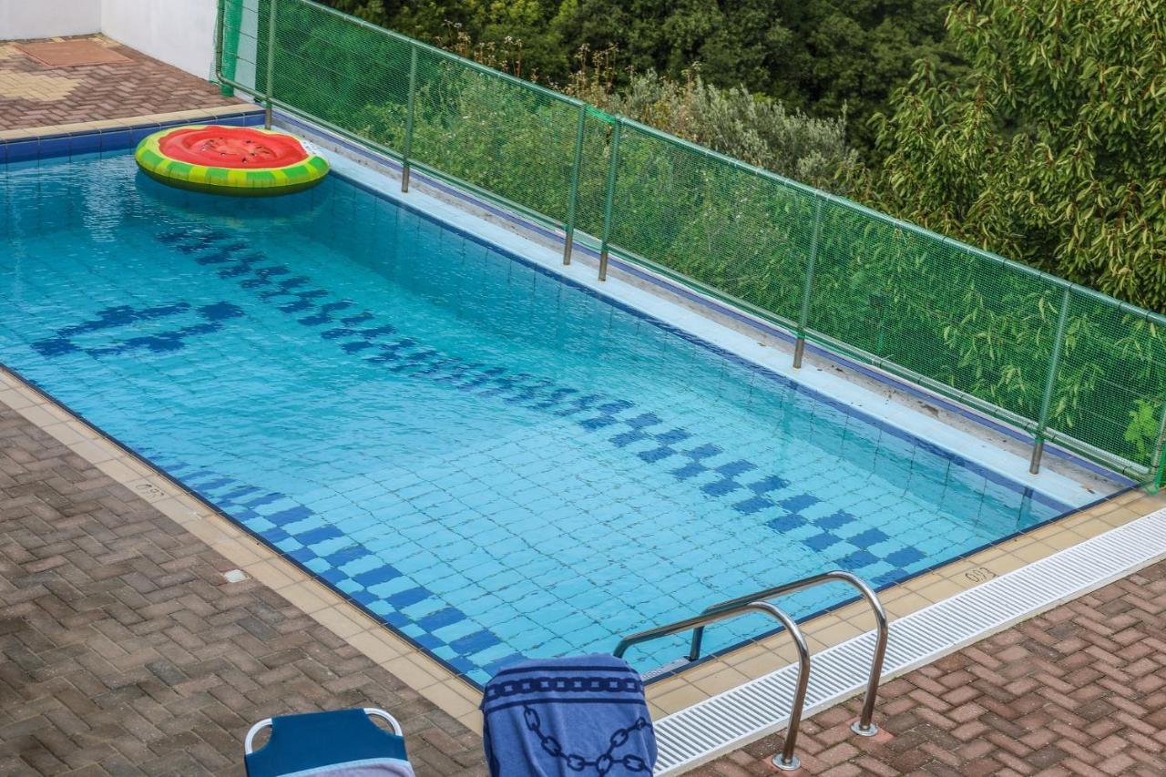 Villa Mitzelos Moni Evaggelistrias Luaran gambar