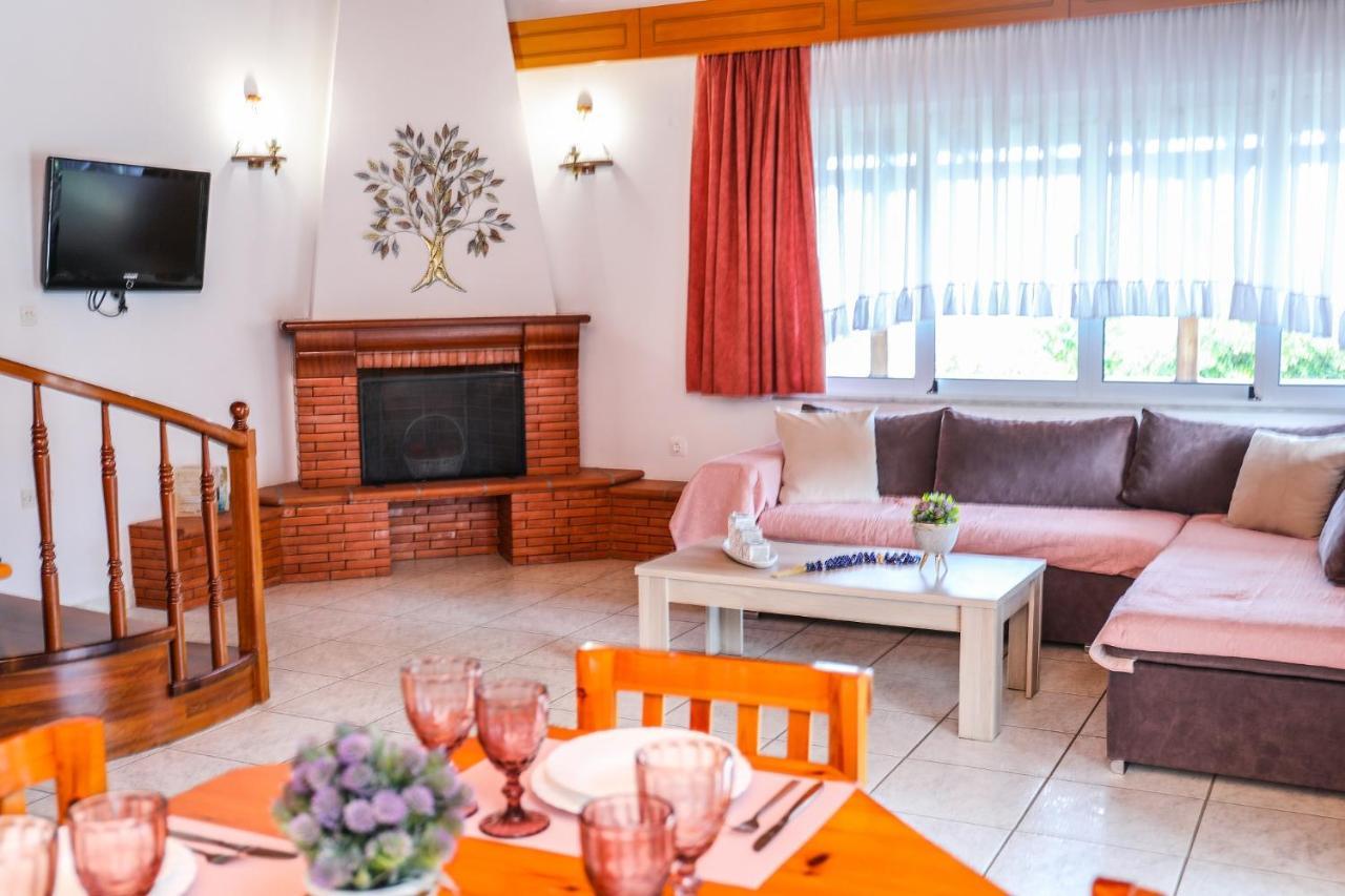Villa Mitzelos Moni Evaggelistrias Luaran gambar