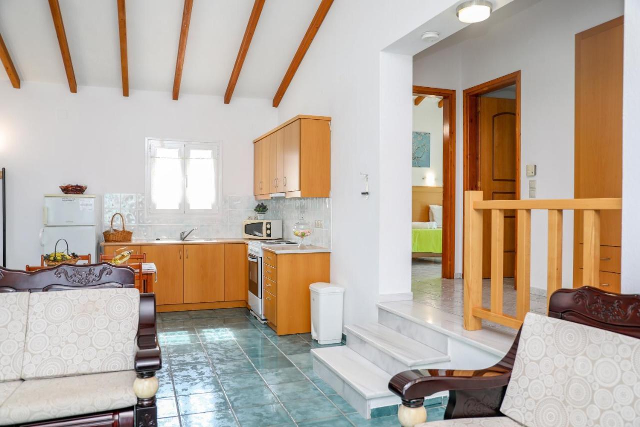 Villa Mitzelos Moni Evaggelistrias Luaran gambar