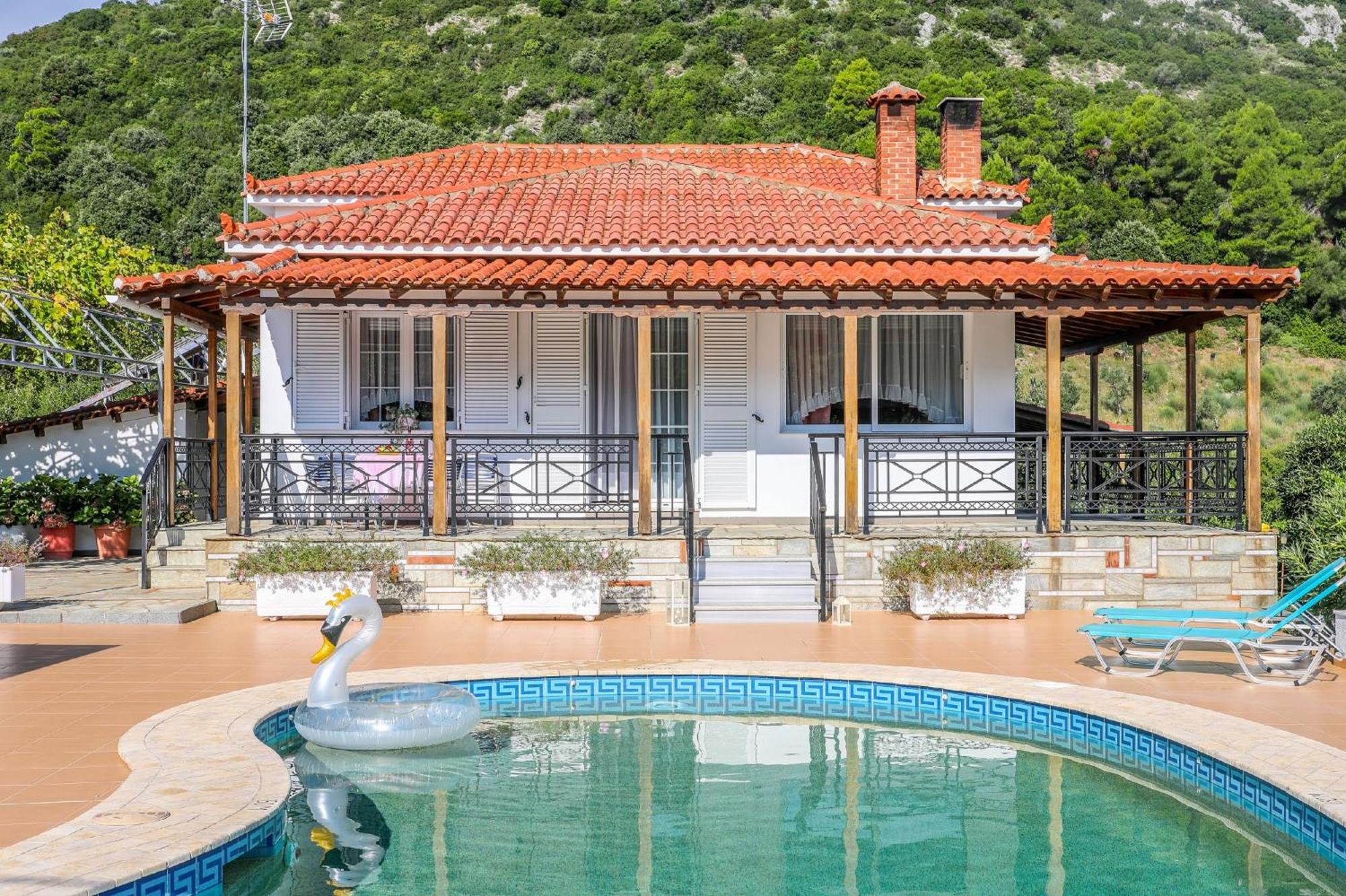 Villa Mitzelos Moni Evaggelistrias Luaran gambar